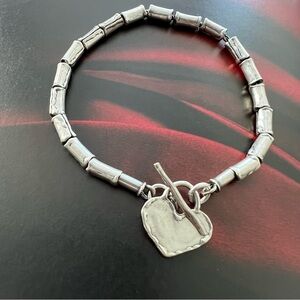 SHABLOOL • Heart Charm Hammered Sterling Silver Bracelet
